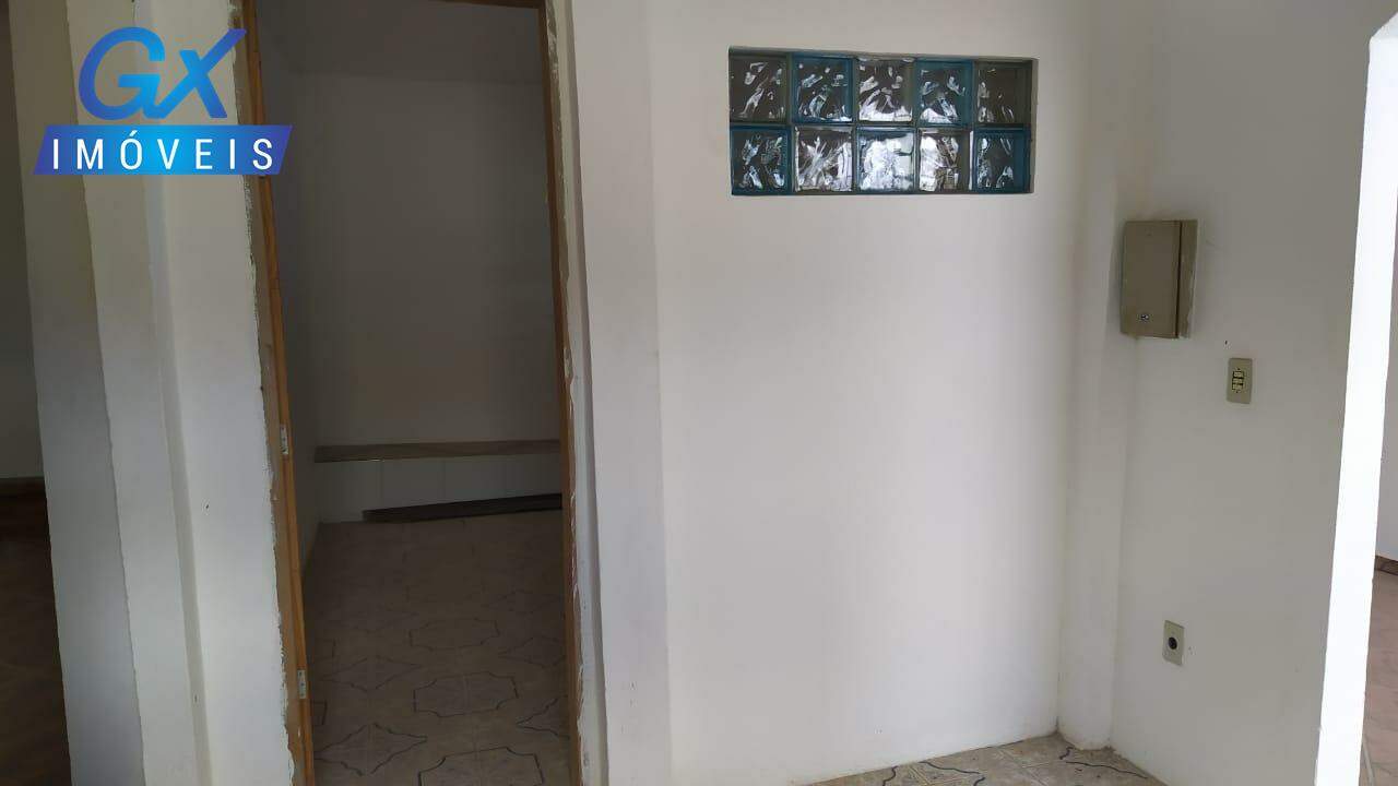 Casa à venda com 5 quartos, 300m² - Foto 20