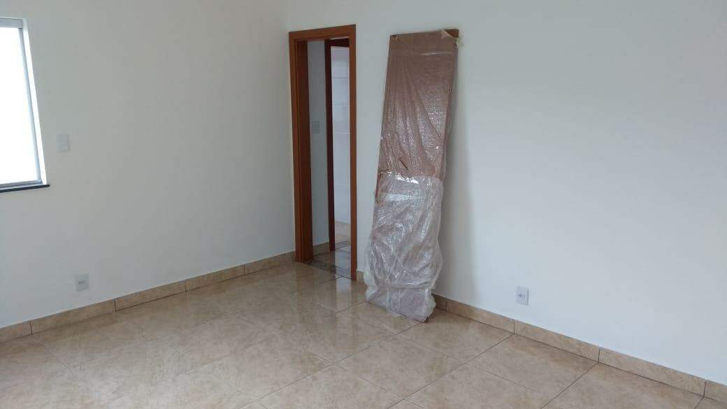 Casa à venda com 4 quartos, 100m² - Foto 34