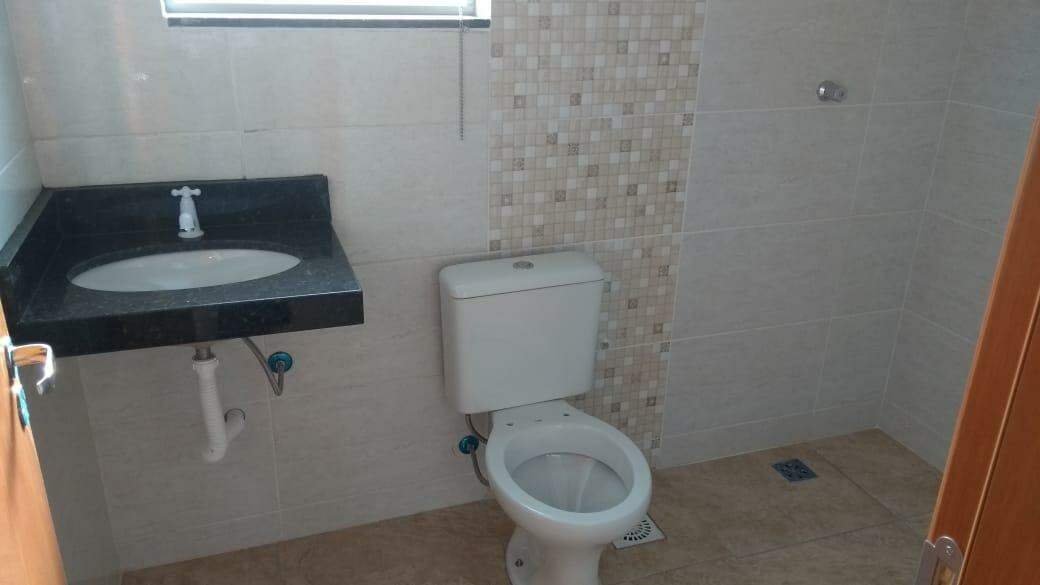 Casa à venda com 4 quartos, 100m² - Foto 10