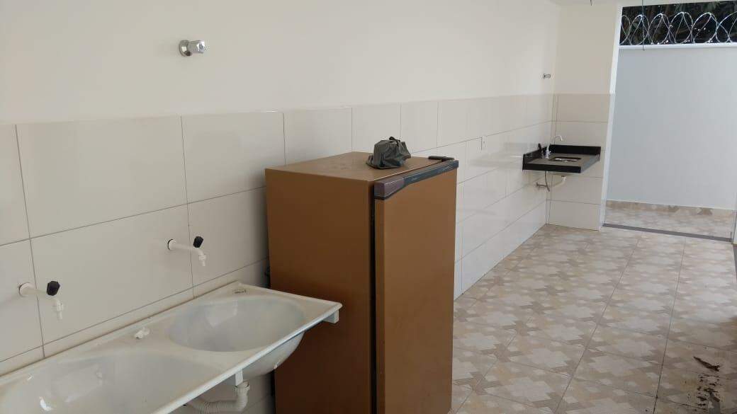 Casa à venda com 4 quartos, 100m² - Foto 23