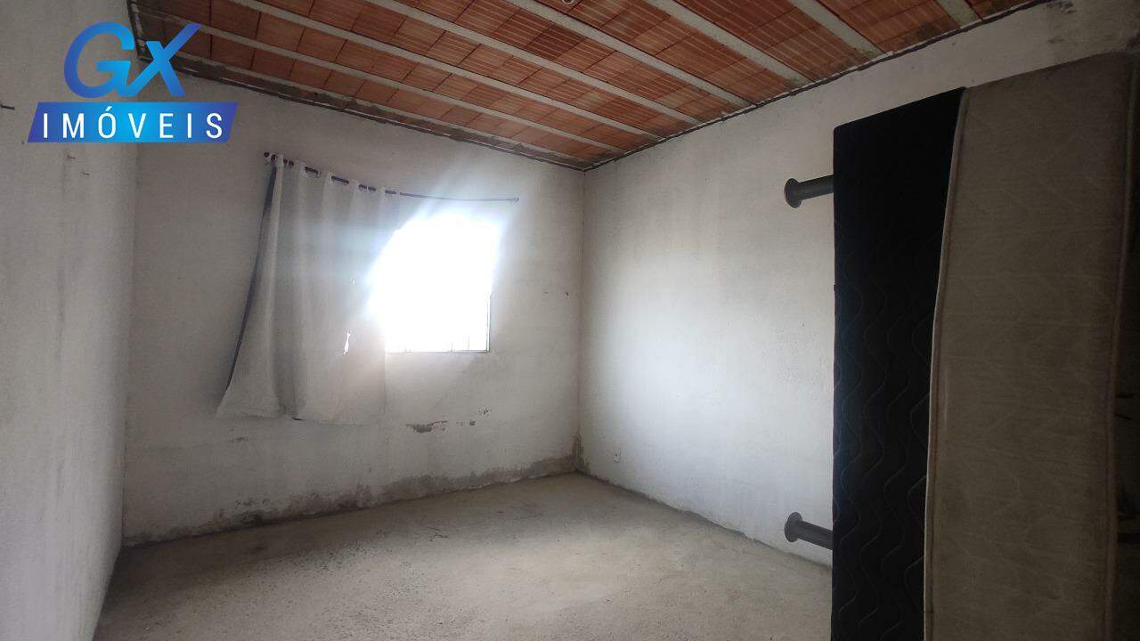 Casa à venda com 4 quartos, 130m² - Foto 11