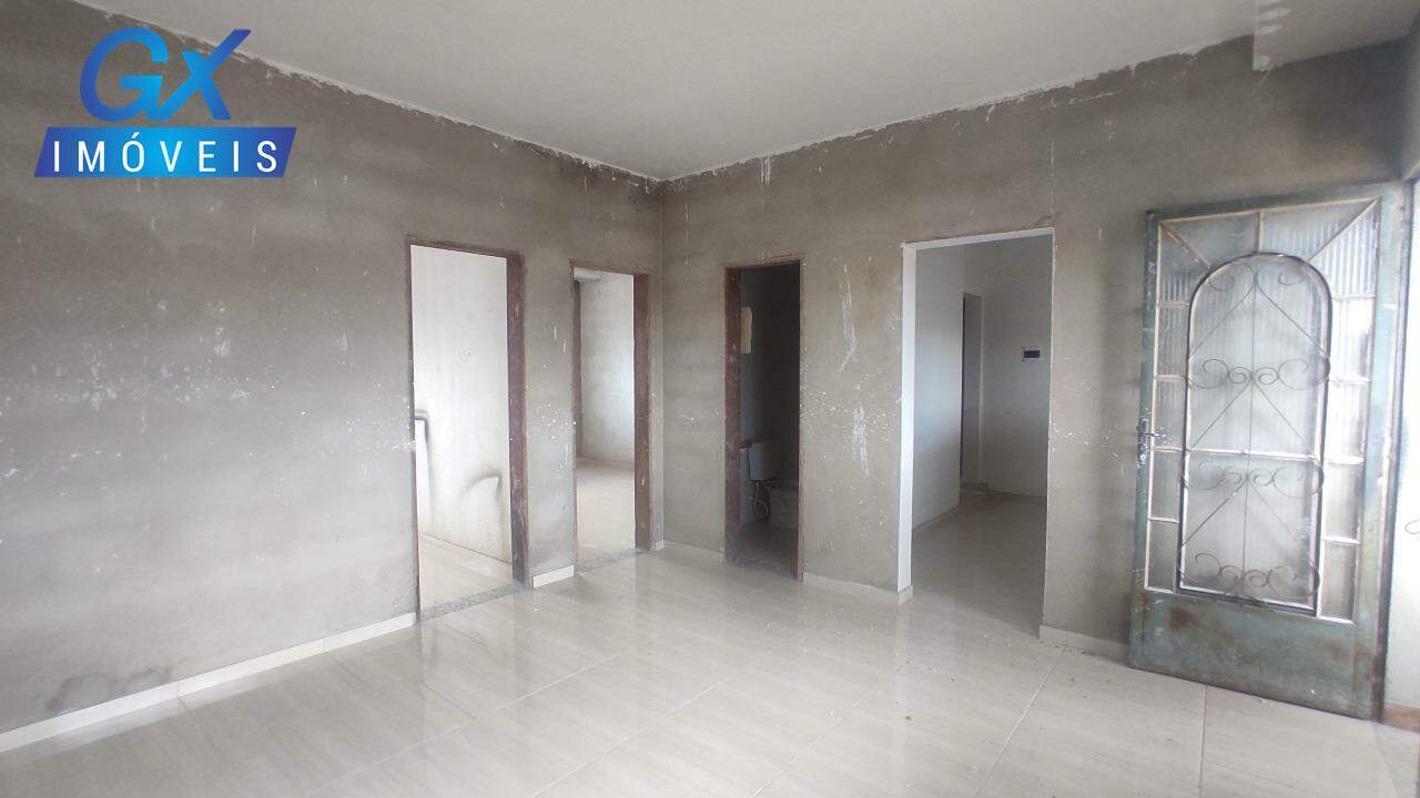 Casa à venda com 4 quartos, 200m² - Foto 20