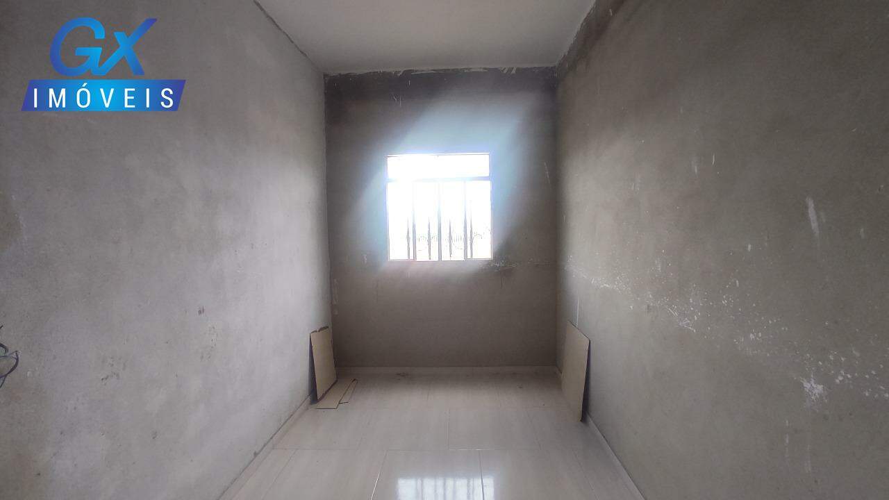 Casa à venda com 4 quartos, 200m² - Foto 25