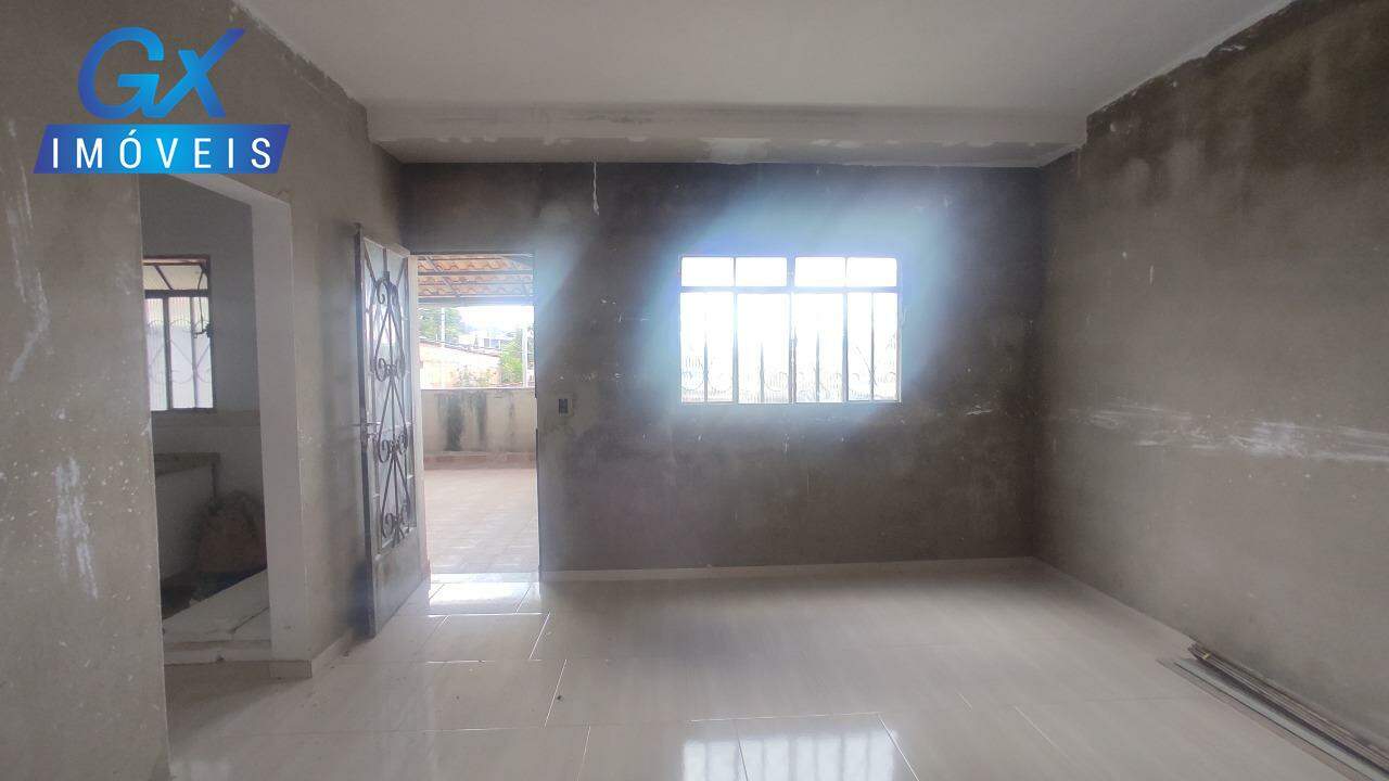 Casa à venda com 4 quartos, 200m² - Foto 19