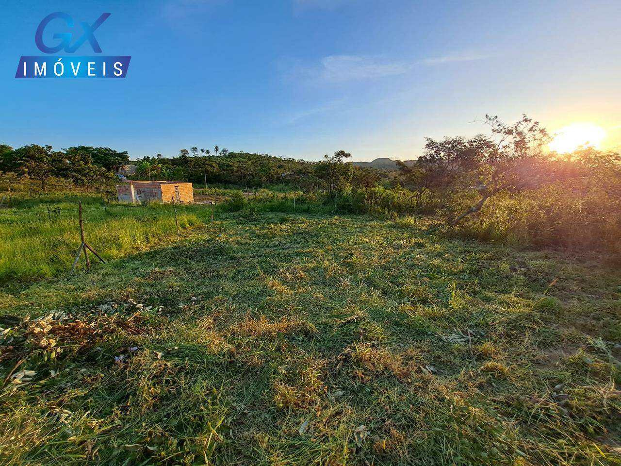 Terreno à venda, 360m² - Foto 1