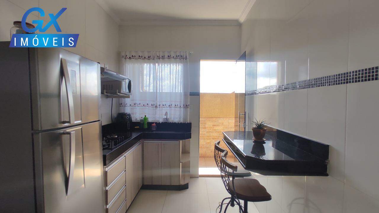 Casa à venda com 2 quartos, 180m² - Foto 10