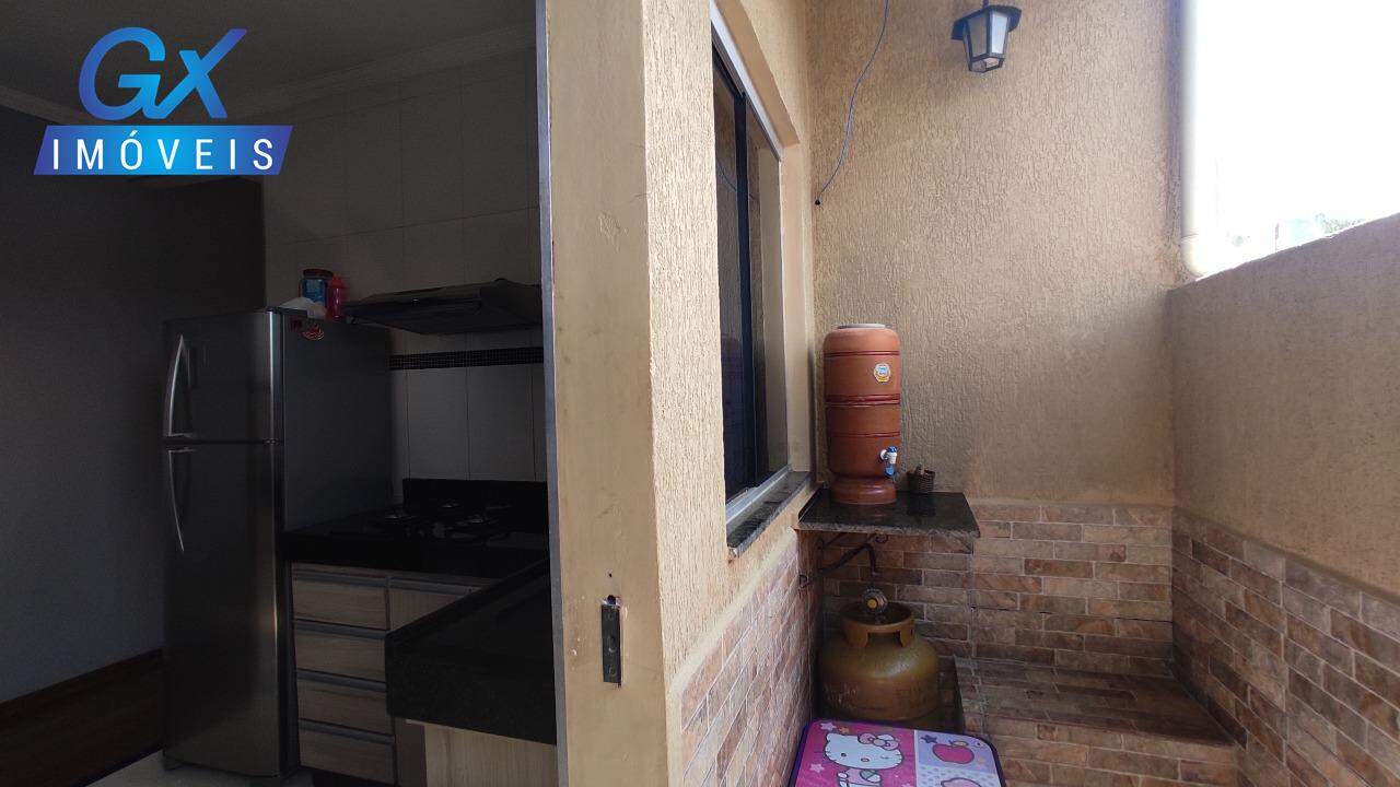 Casa à venda com 2 quartos, 180m² - Foto 12