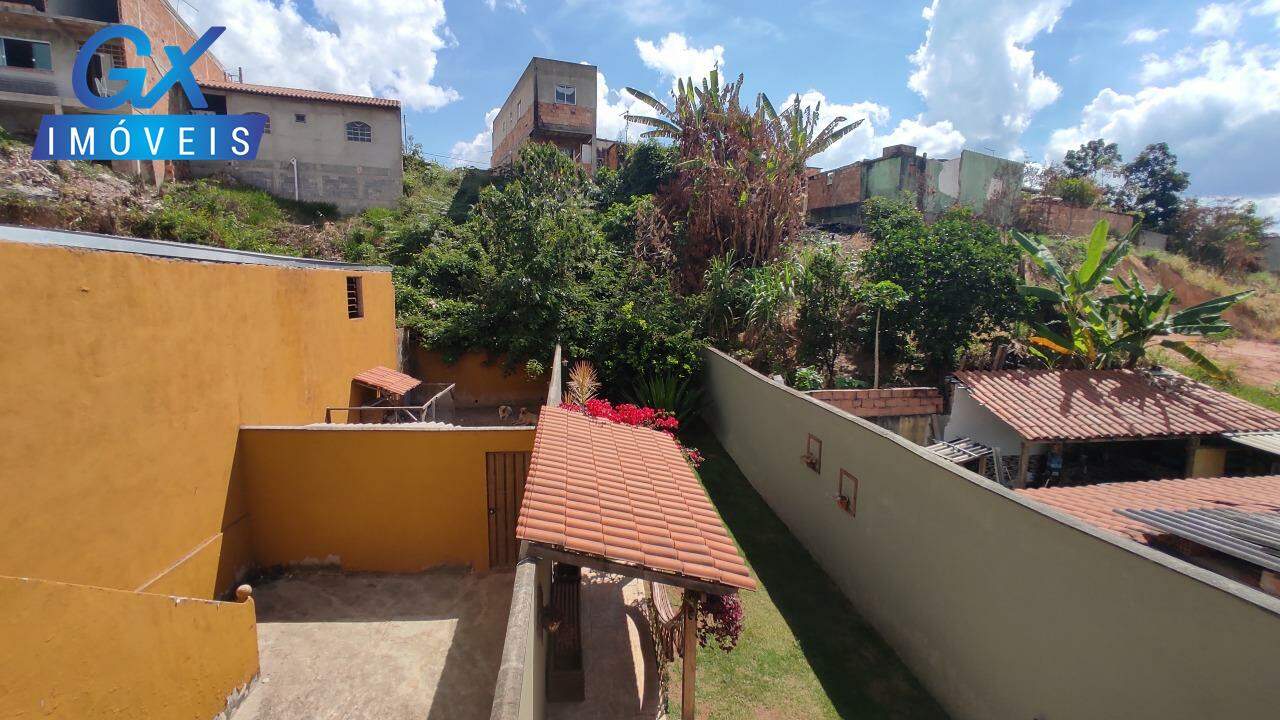 Casa à venda com 2 quartos, 180m² - Foto 8