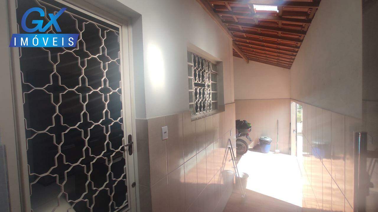 Casa à venda com 2 quartos, 55m² - Foto 10