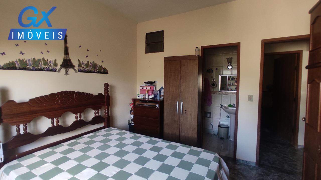 Casa à venda com 3 quartos, 180m² - Foto 18