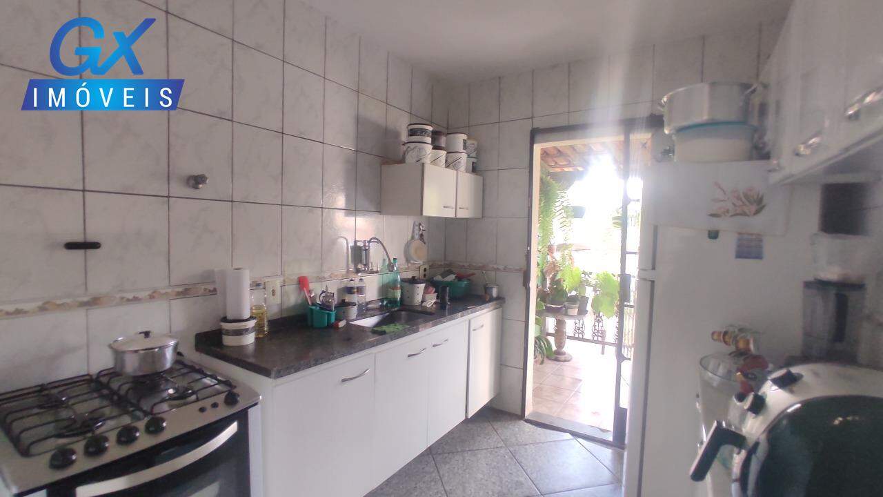 Casa à venda com 3 quartos, 180m² - Foto 26