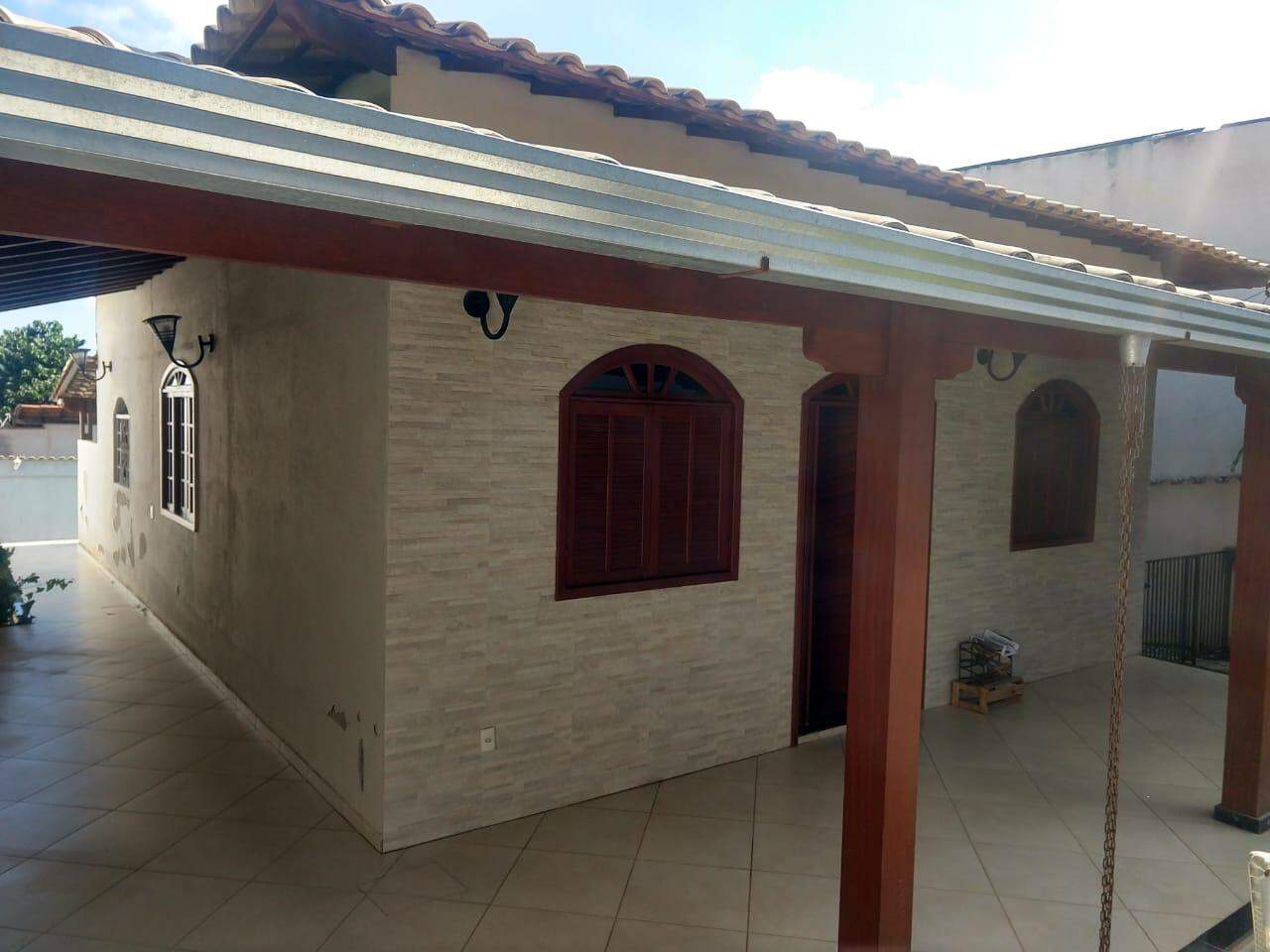 Casa à venda com 3 quartos, 150m² - Foto 2