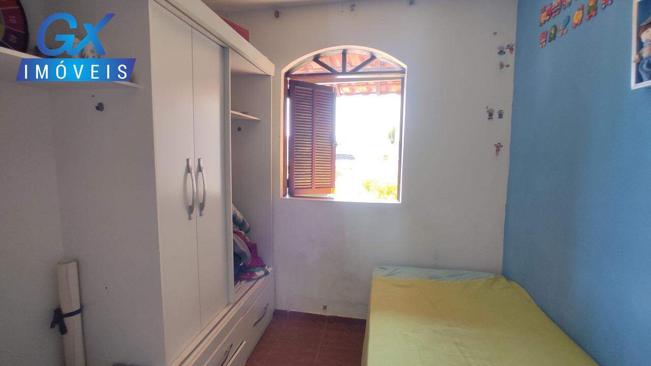 Casa à venda com 6 quartos, 200m² - Foto 14