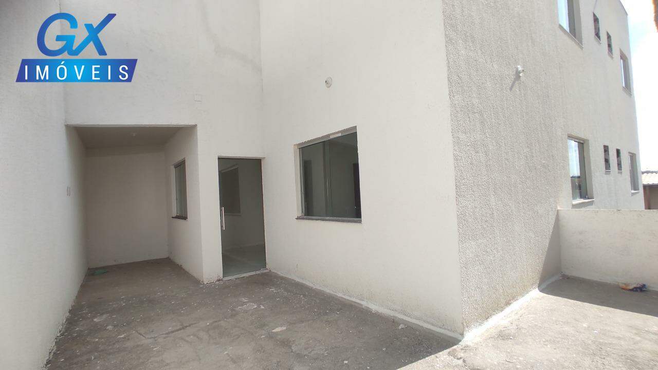 Casa à venda com 3 quartos, 73m² - Foto 1