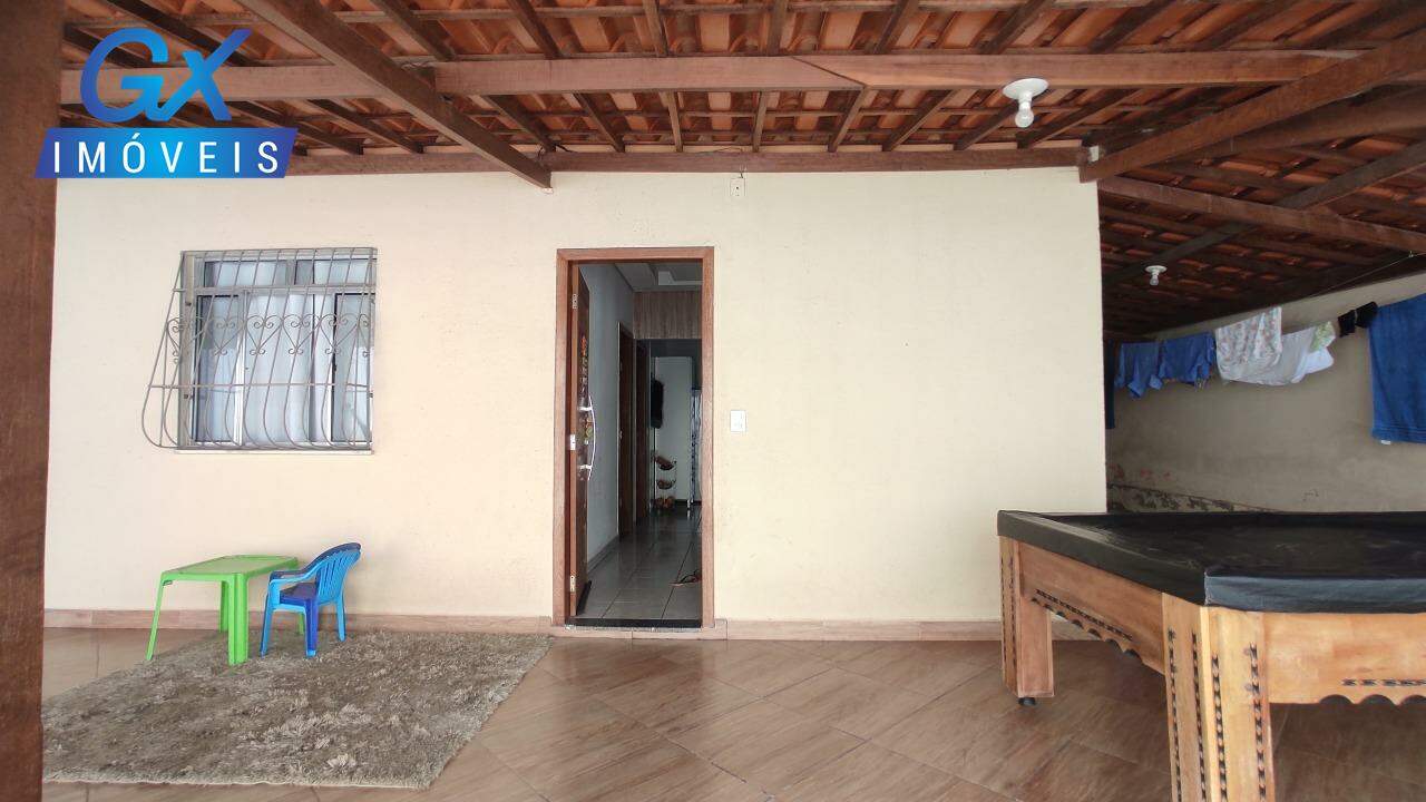 Casa à venda com 2 quartos, 180m² - Foto 8