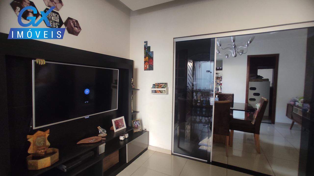 Casa à venda com 2 quartos, 380m² - Foto 11