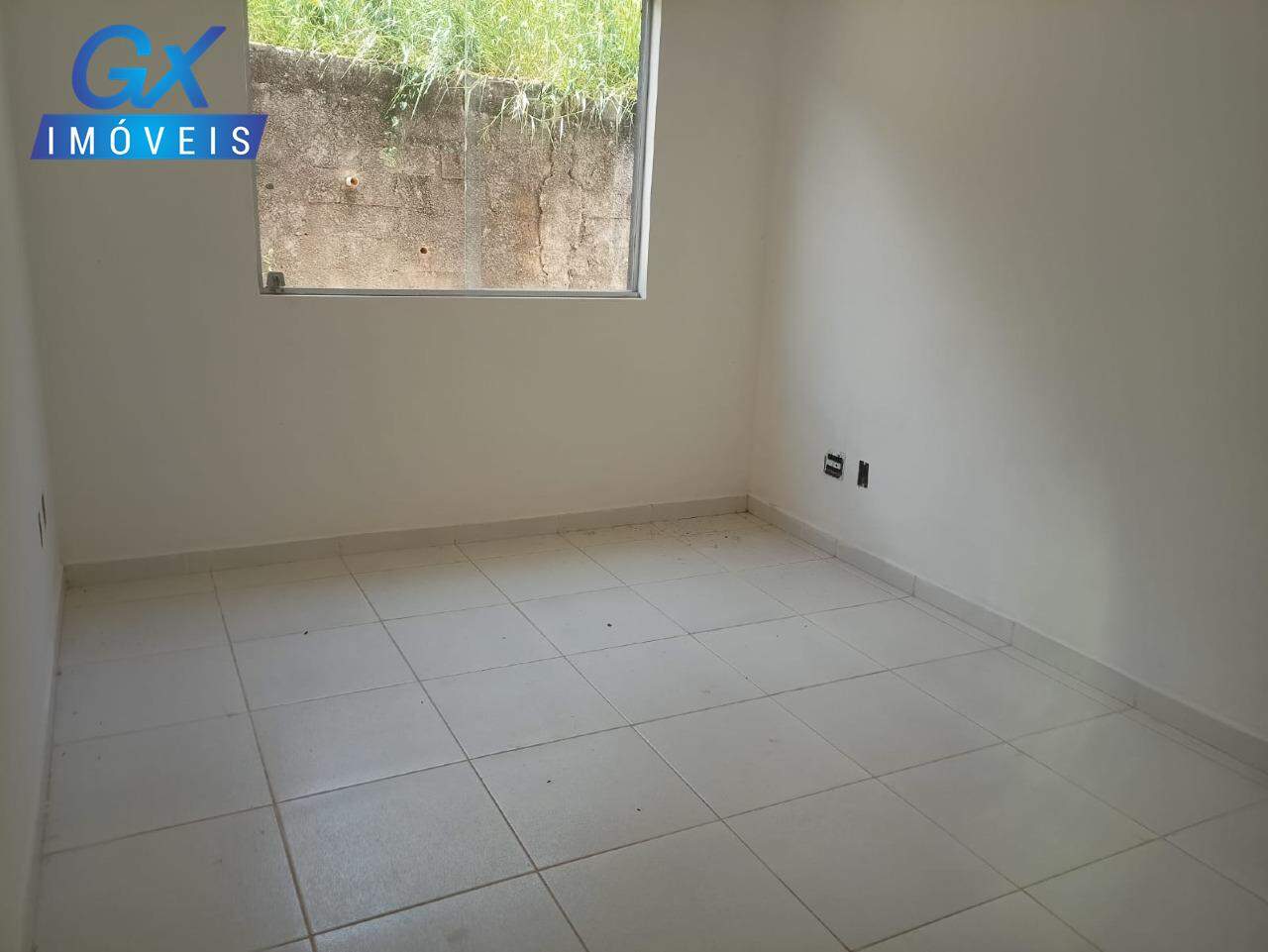 Casa à venda com 2 quartos, 180m² - Foto 9