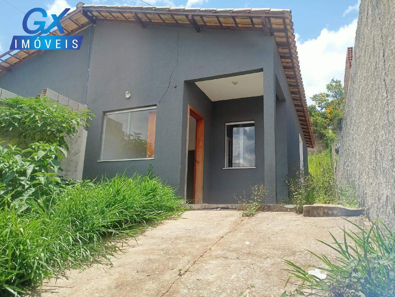 Casa à venda com 2 quartos, 180m² - Foto 2