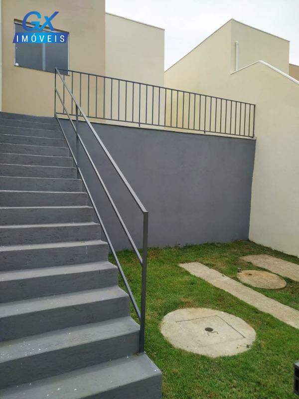 Casa à venda com 3 quartos, 160m² - Foto 3