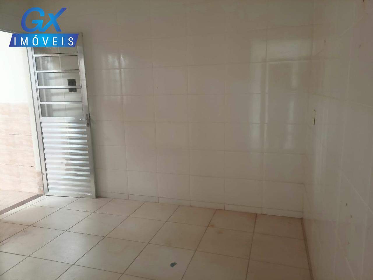 Casa à venda com 2 quartos, 90m² - Foto 5