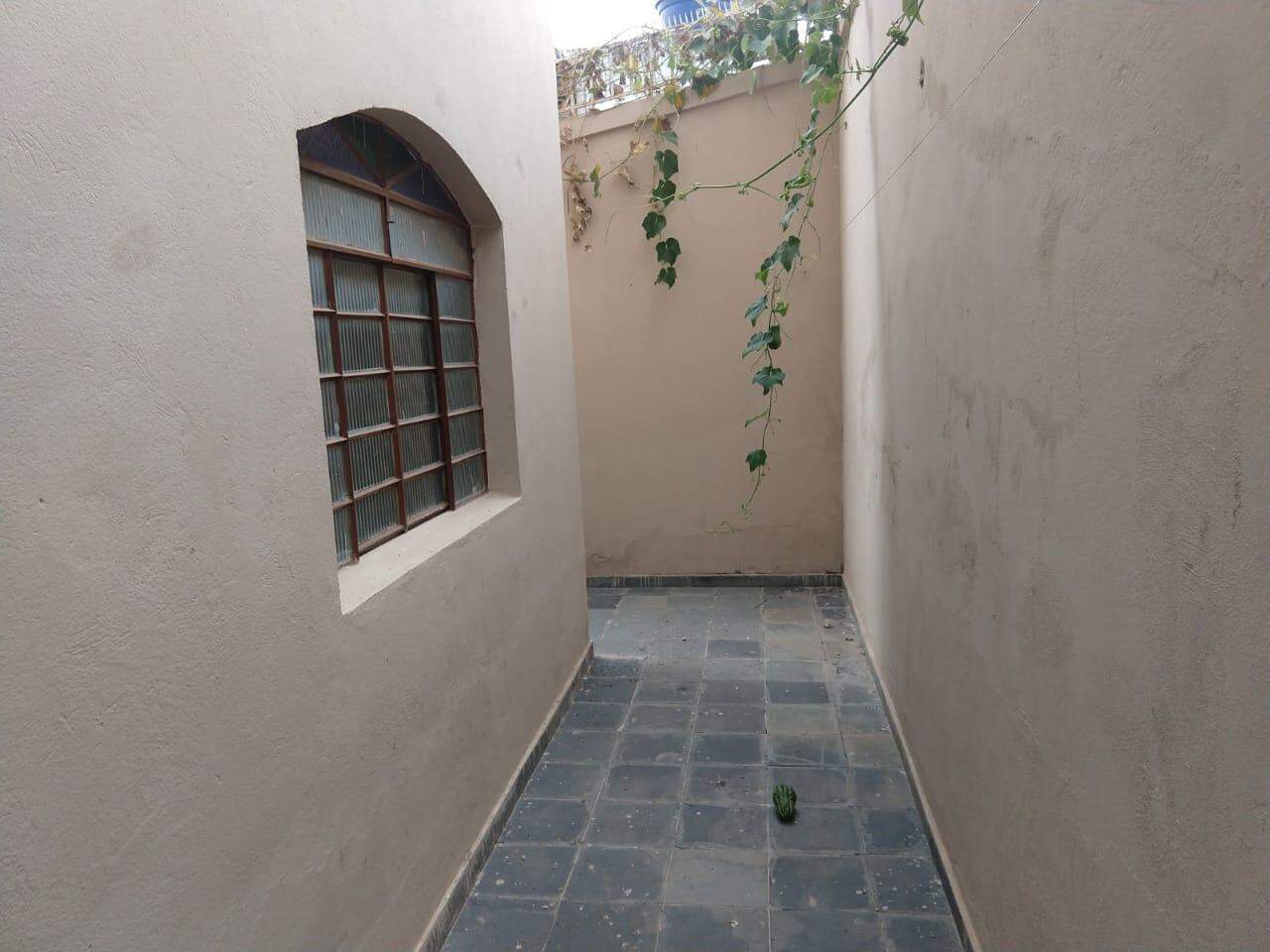 Casa à venda com 4 quartos, 180m² - Foto 19