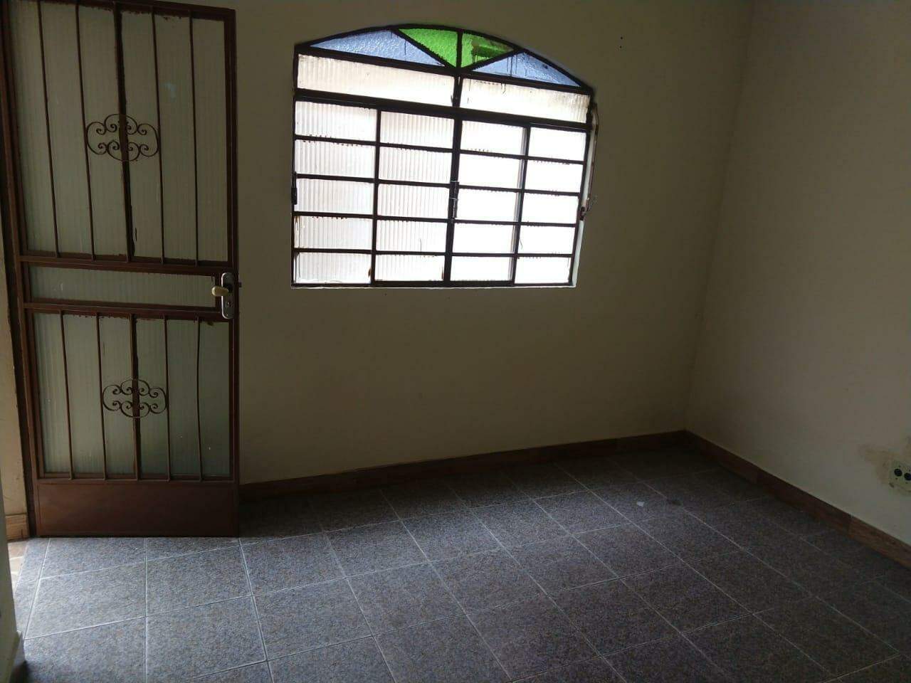 Casa à venda com 4 quartos, 180m² - Foto 14