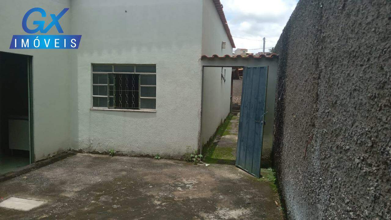 Casa à venda com 3 quartos, 300m² - Foto 11