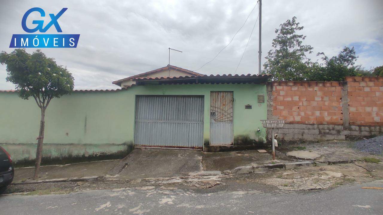 Casa à venda com 2 quartos, 191m² - Foto 2