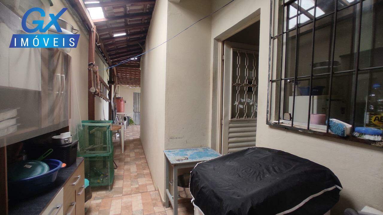 Casa à venda com 2 quartos, 191m² - Foto 13