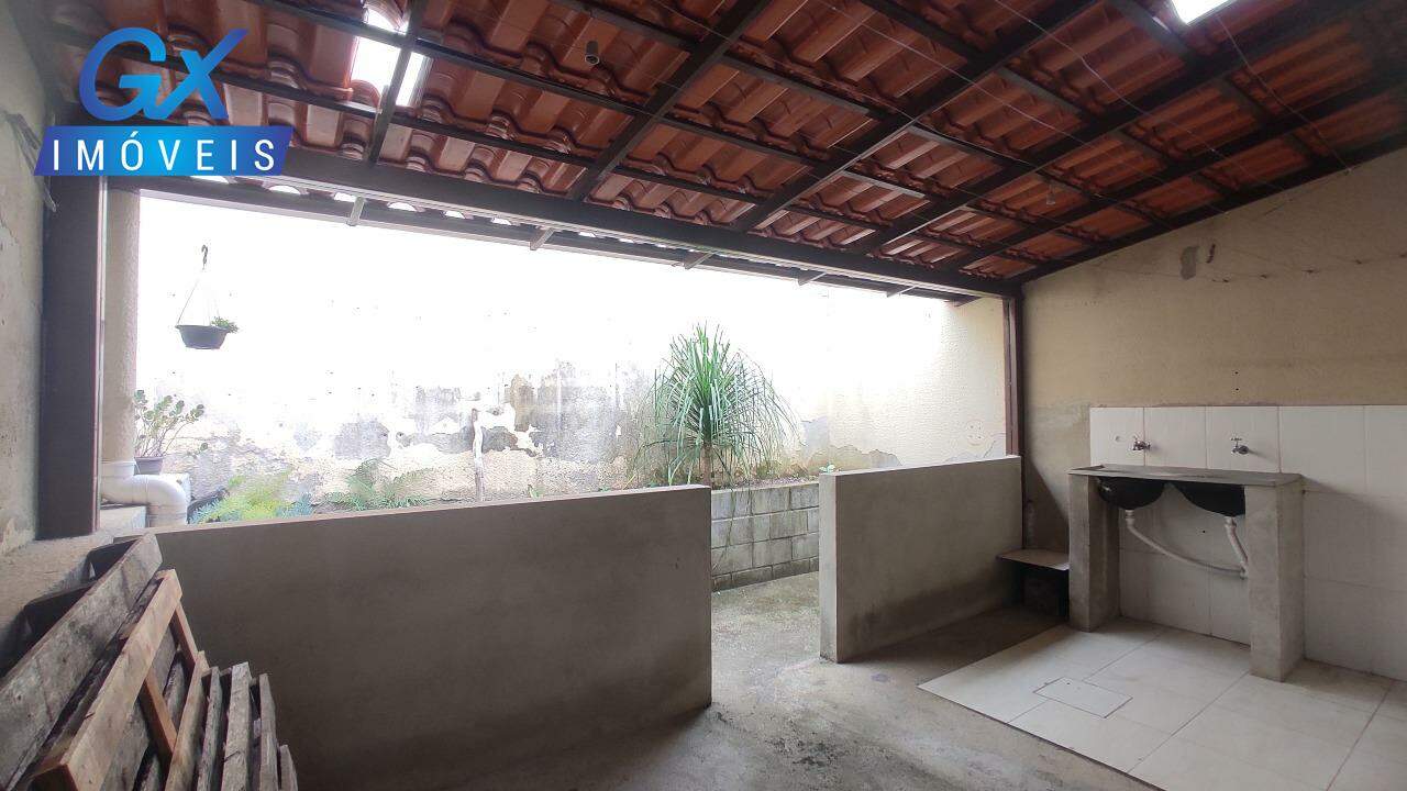 Casa à venda com 2 quartos, 110m² - Foto 25