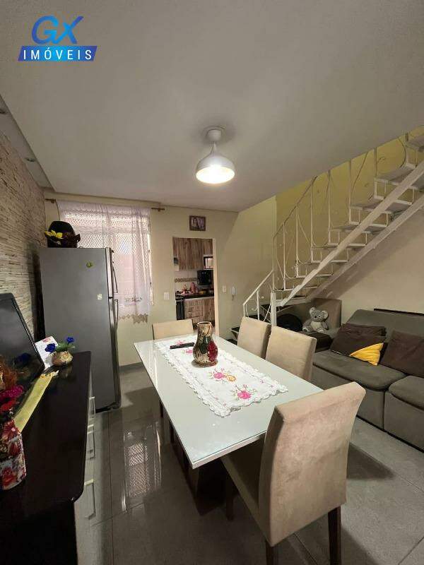 Casa à venda com 2 quartos, 80m² - Foto 20