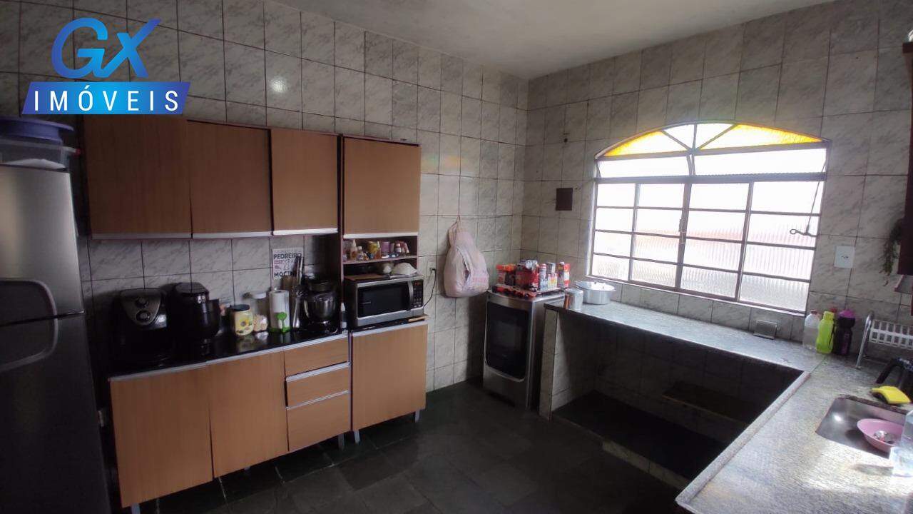 Casa, 9 quartos, 550 m² - Foto 3