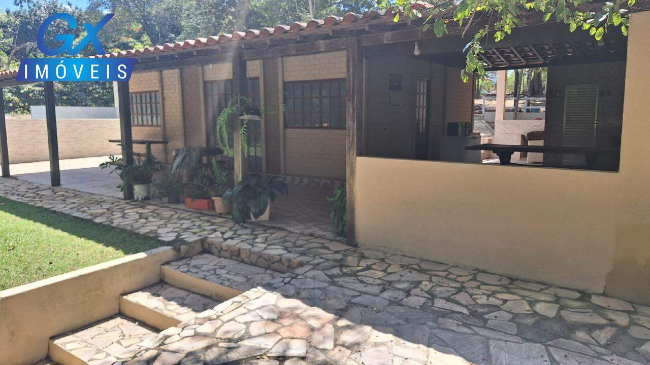 Fazenda à venda com 3 quartos, 190m² - Foto 2