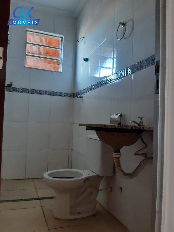 Casa à venda com 2 quartos, 90m² - Foto 22