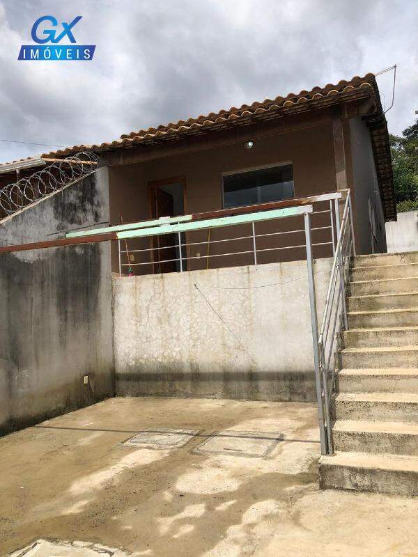 Casa à venda com 2 quartos, 180m² - Foto 4