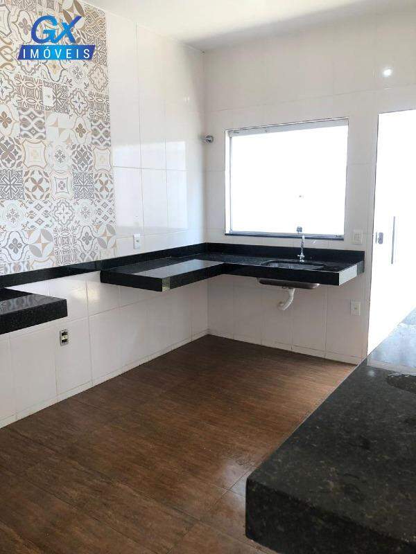 Casa à venda com 2 quartos, 180m² - Foto 14