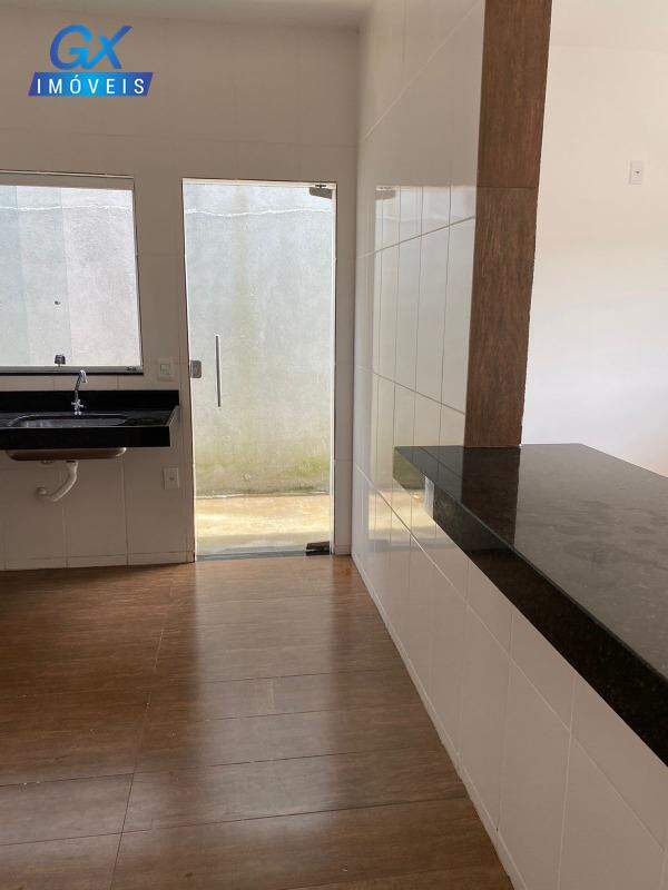 Casa à venda com 2 quartos, 180m² - Foto 15