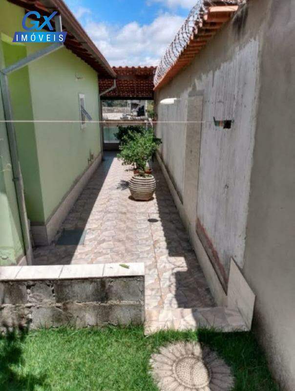 Casa à venda com 2 quartos, 250m² - Foto 11