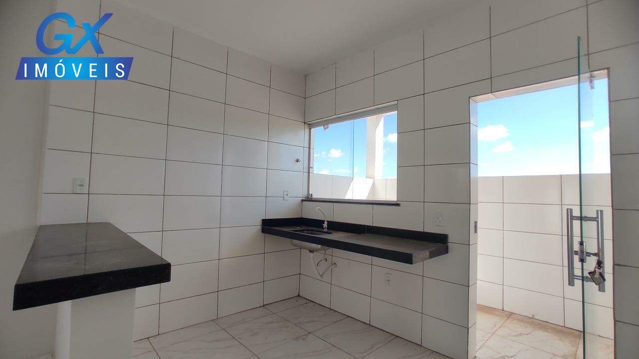 Casa à venda com 2 quartos, 65m² - Foto 12