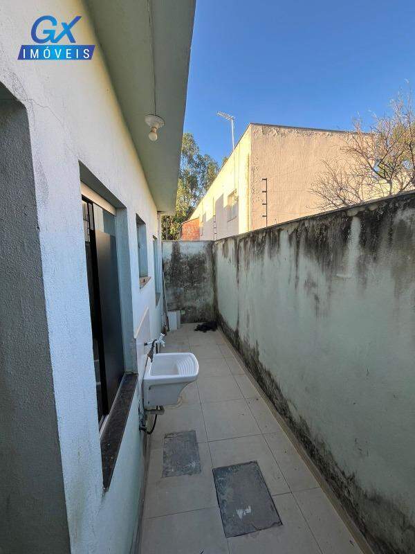 Casa à venda com 2 quartos, 50m² - Foto 11