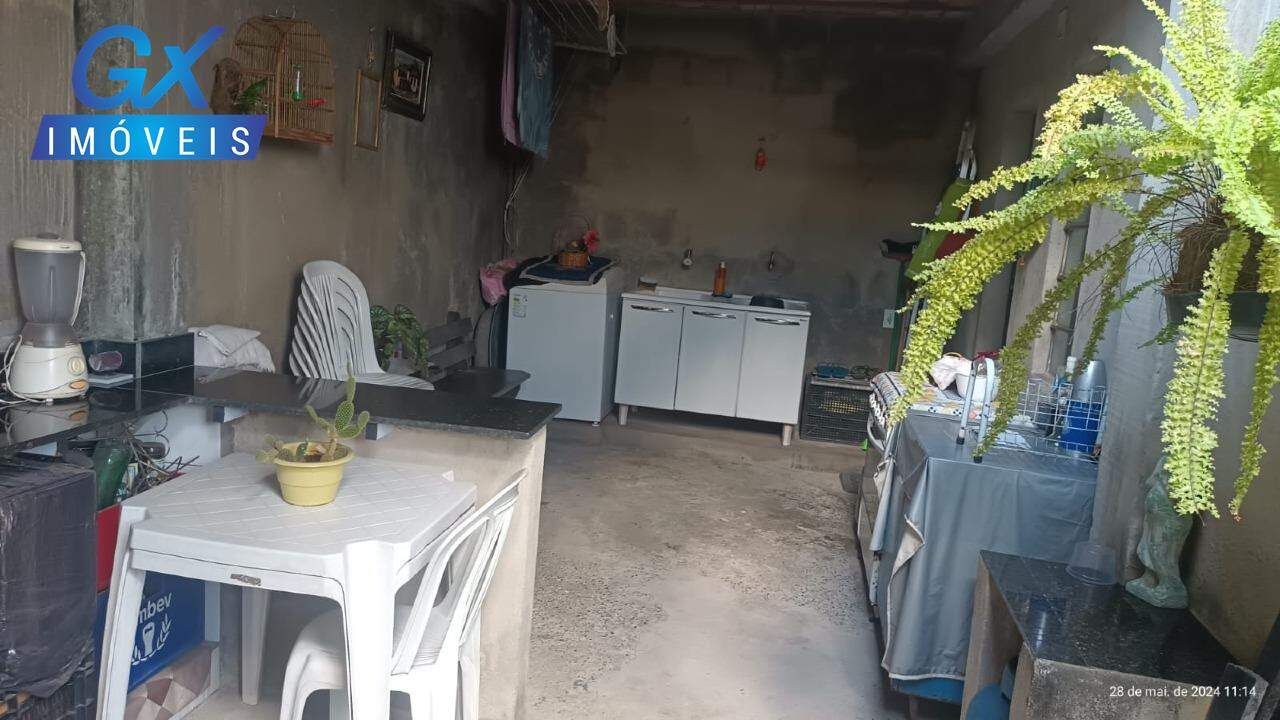 Casa à venda com 3 quartos, 110m² - Foto 14