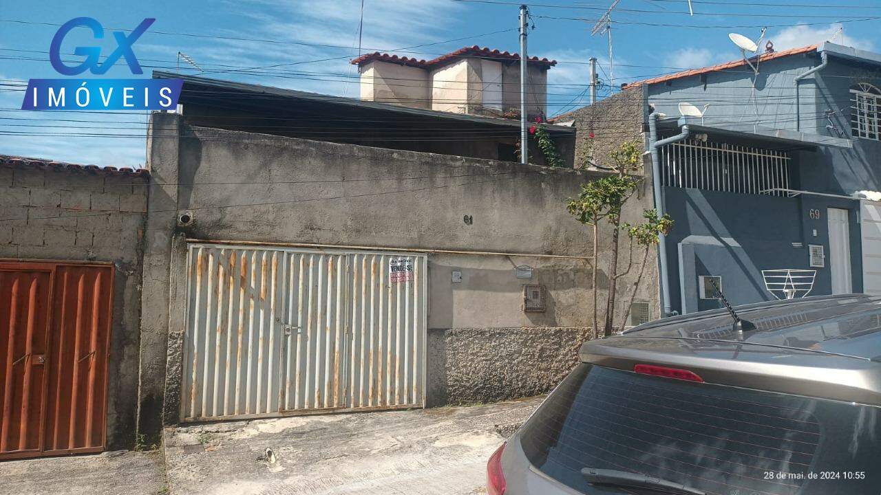 Casa à venda com 3 quartos, 110m² - Foto 1