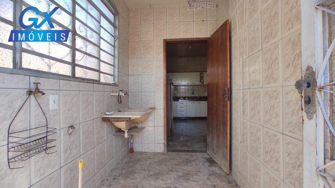 Casa à venda com 2 quartos, 90m² - Foto 23