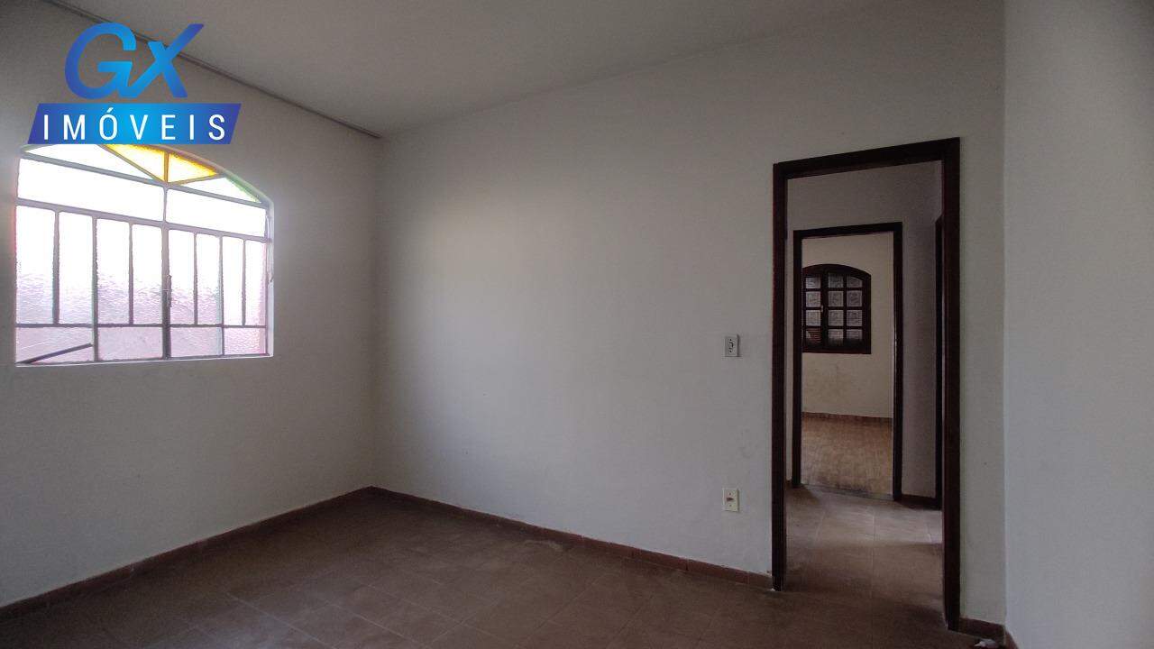 Casa à venda com 2 quartos, 90m² - Foto 17