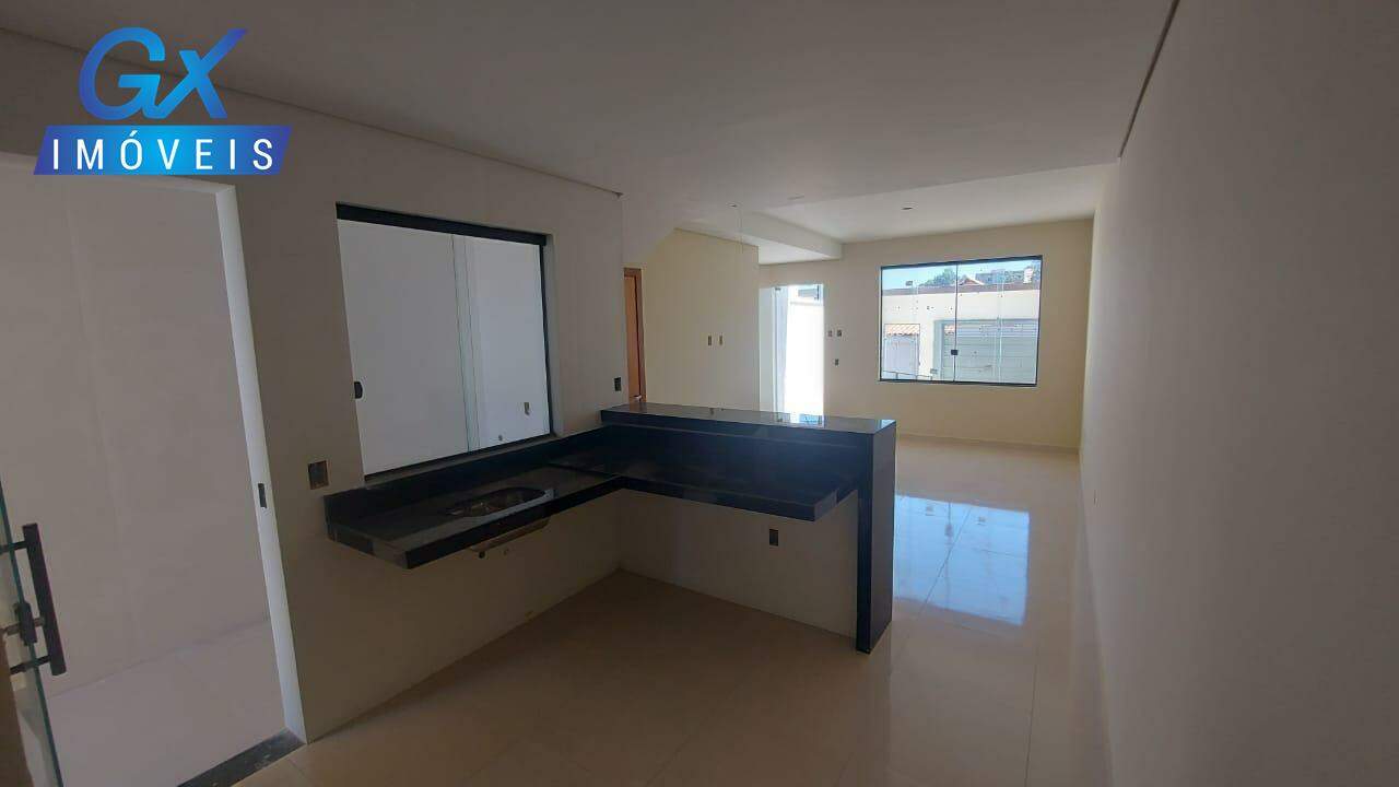 Casa à venda com 3 quartos, 100m² - Foto 9