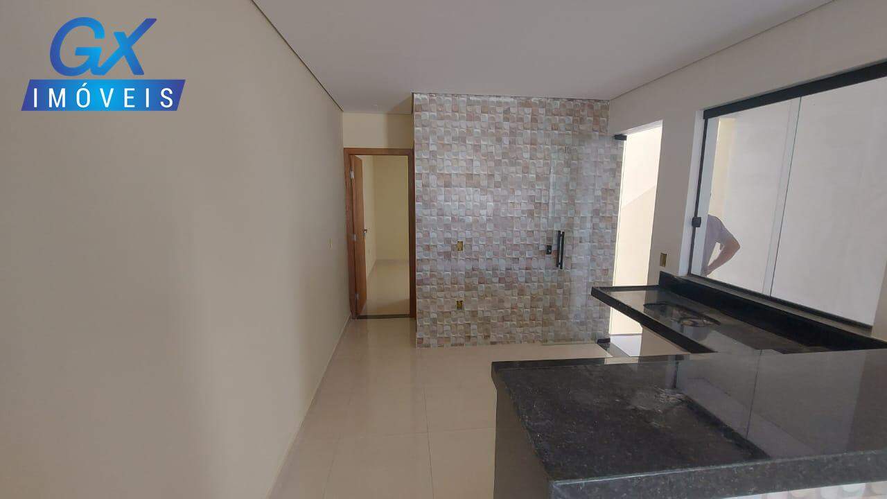 Casa à venda com 3 quartos, 100m² - Foto 8