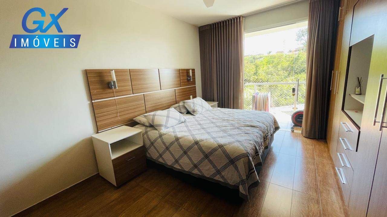 Casa para alugar com 4 quartos, 492m² - Foto 8