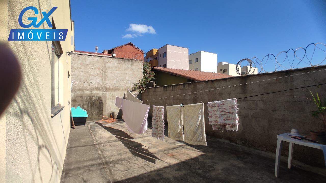 Casa à venda com 3 quartos, 230m² - Foto 23