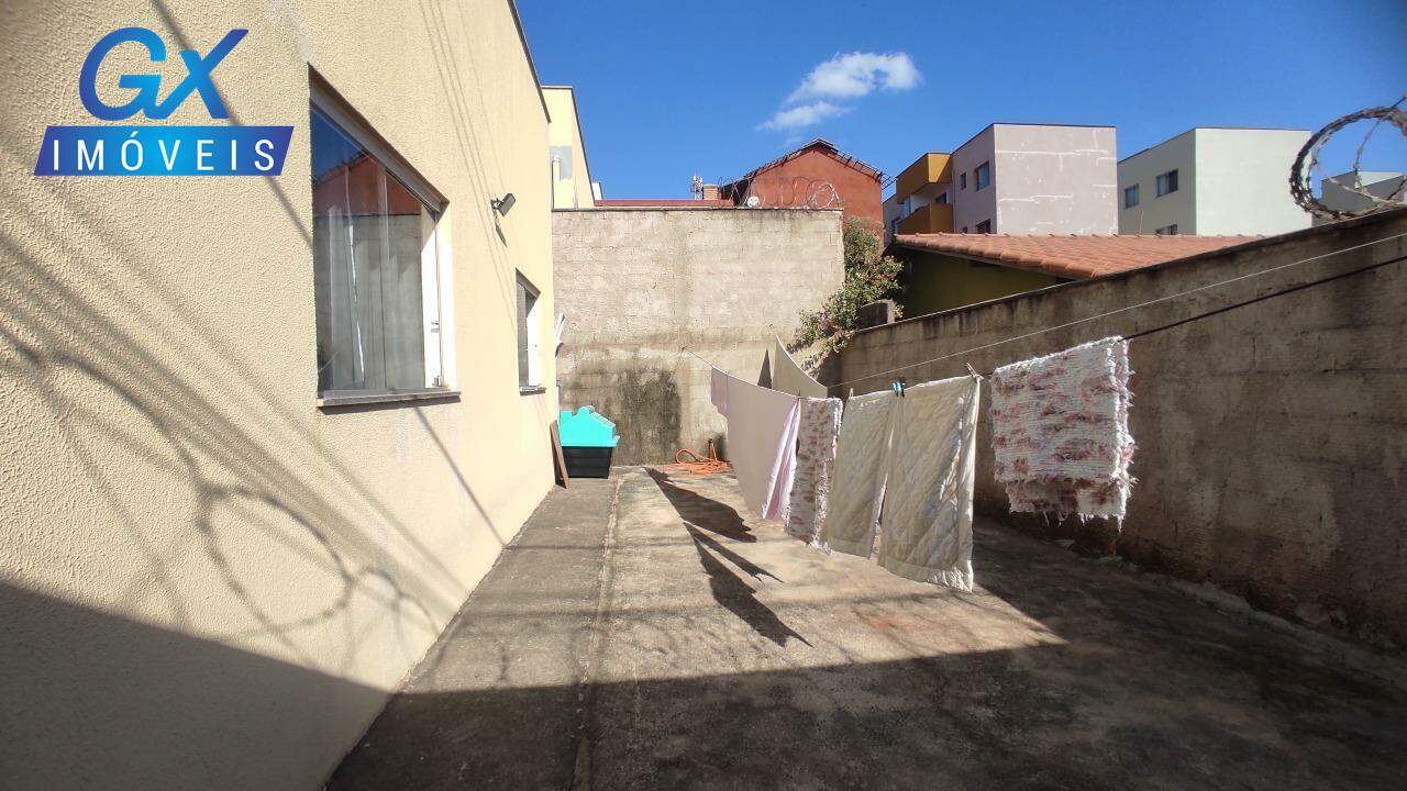 Casa à venda com 3 quartos, 230m² - Foto 21