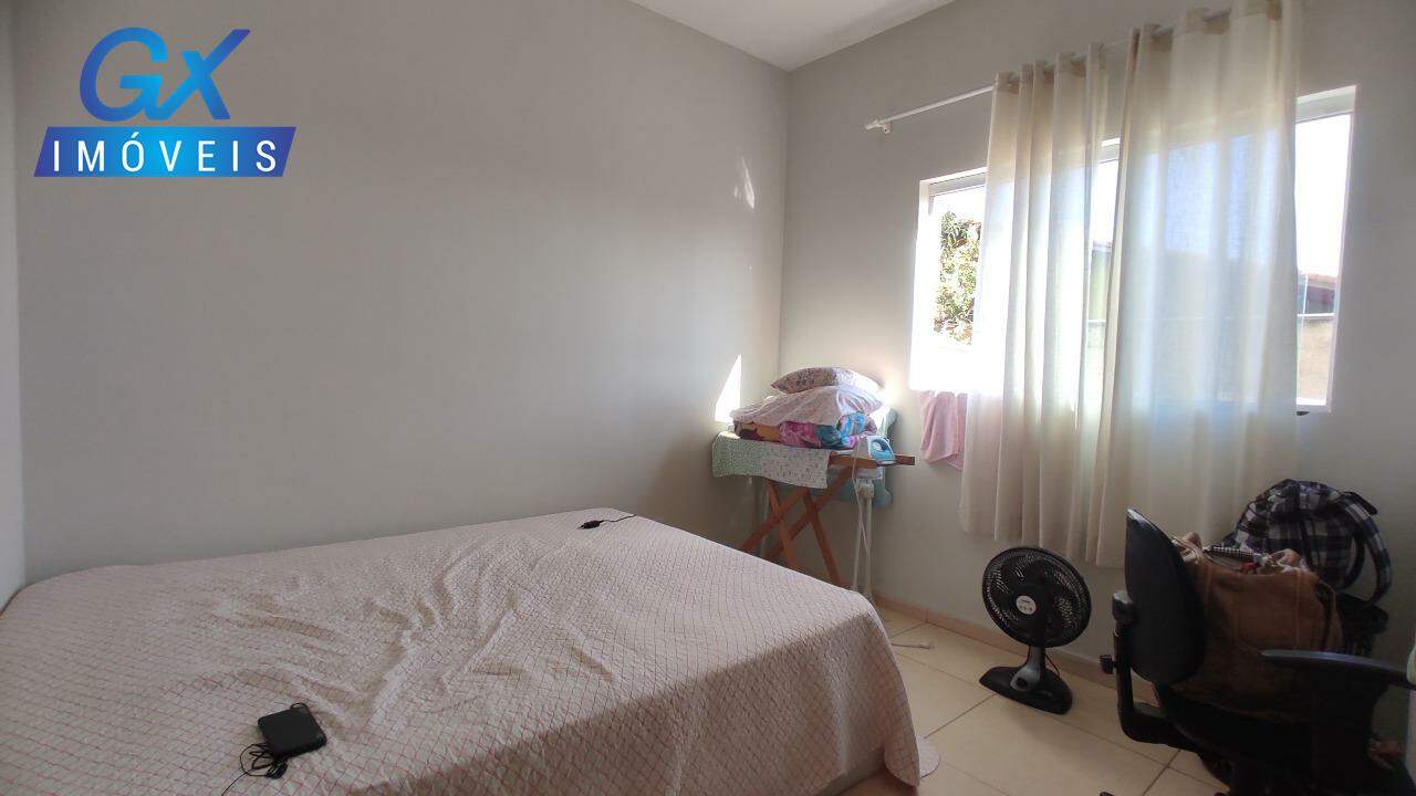 Casa à venda com 3 quartos, 230m² - Foto 16